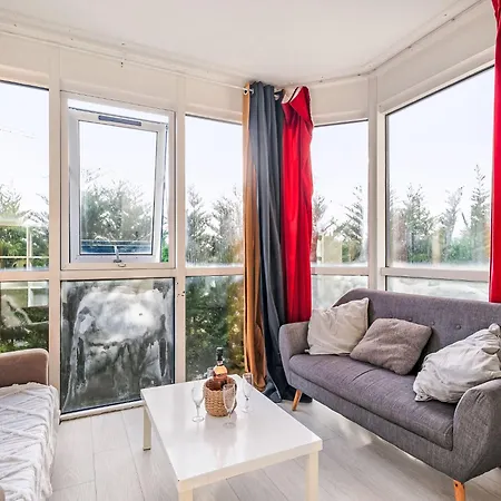 شقة Les Balcons De La Rance By Interhome